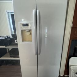 GE fridge 