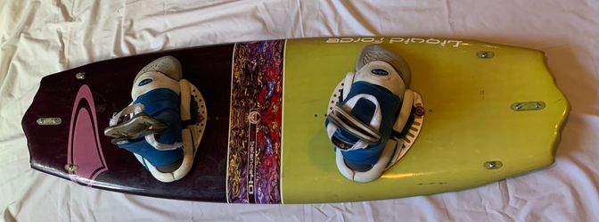Liquid Force Balance 40 Wake board w/XL Bindings