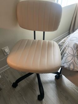 Desk chair, beige and black