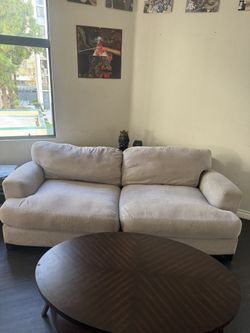 Nice Couch for sale