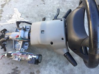 2003 Nissan Ultima 2.5 Steering Collum with Key.