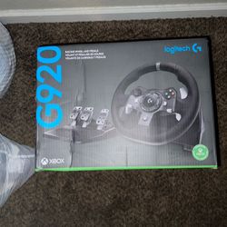 Xbox logitech G920 steering wheel & pedals 