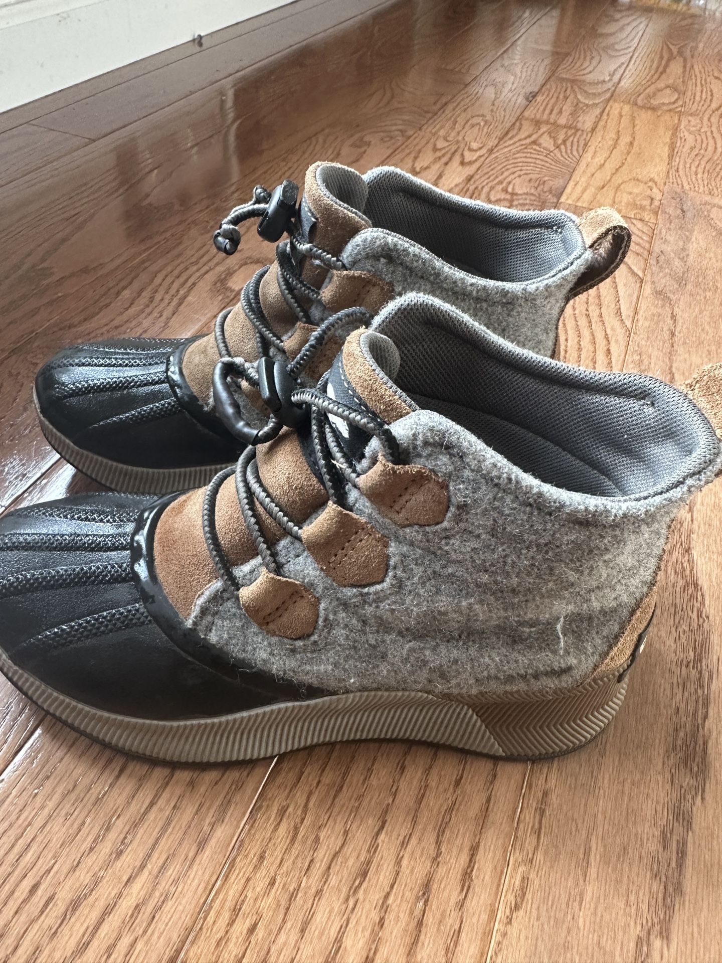 Sorel Out N About Boots - Big Kids 4