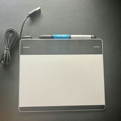 Wacom Intuos Pen and Touch Small Tablet