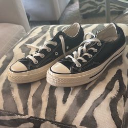 Women’s Chuck Taylor’s Converse