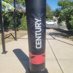 Versys VS.1 Punching Bag And More