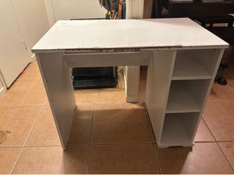 Free desk