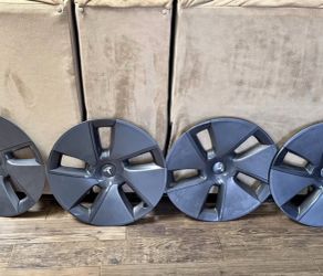 Set of 4 Tesla Model Y Wheel Covers / Hubcaps $ 100