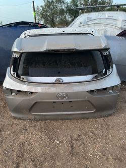 2020 - 2023 SILVER TOYOTA HIGHLANDER TAILGATE OEM JK174