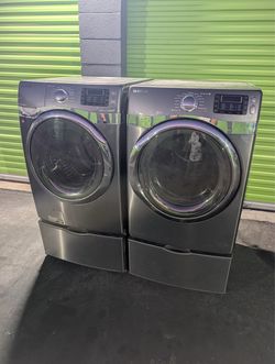 Washer and gas dryer set