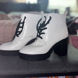 White Forever 21 Boots (size 7.5)