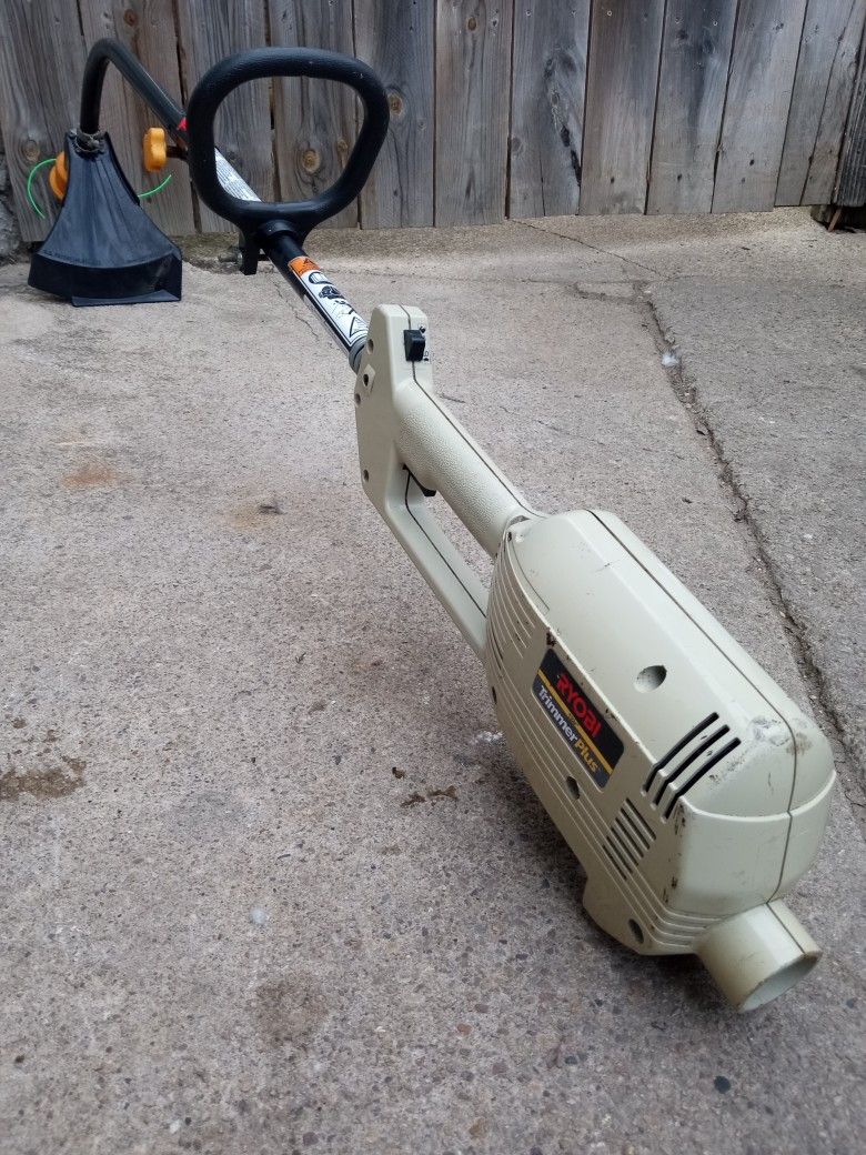 Ryobi TrimmerPlus Electric Corded Plug In Curved Shaft String Trimmer 