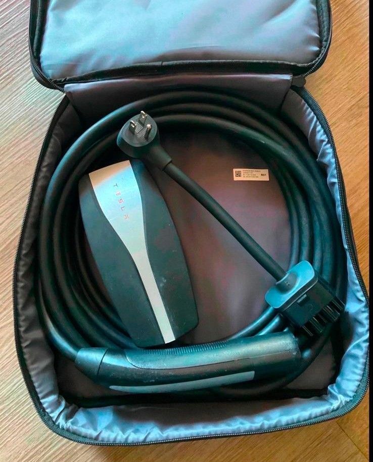Tesla Charger