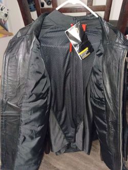 Black Leather Motorcycle Jacket with Tags alpha cycle gear real leather 120$