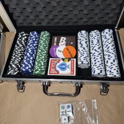 Poker Chip Set in Aluminum Case - Complete Set