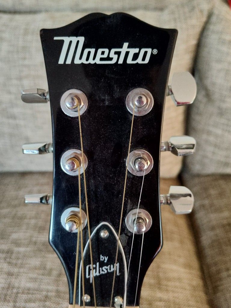 Maestro 6 String Guitar.