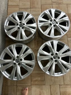 Nissan 22” Aluminum Rims (Set of 4)