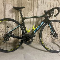 Fuji Supreme 2.5 Full Carbon Woman's Road Bike