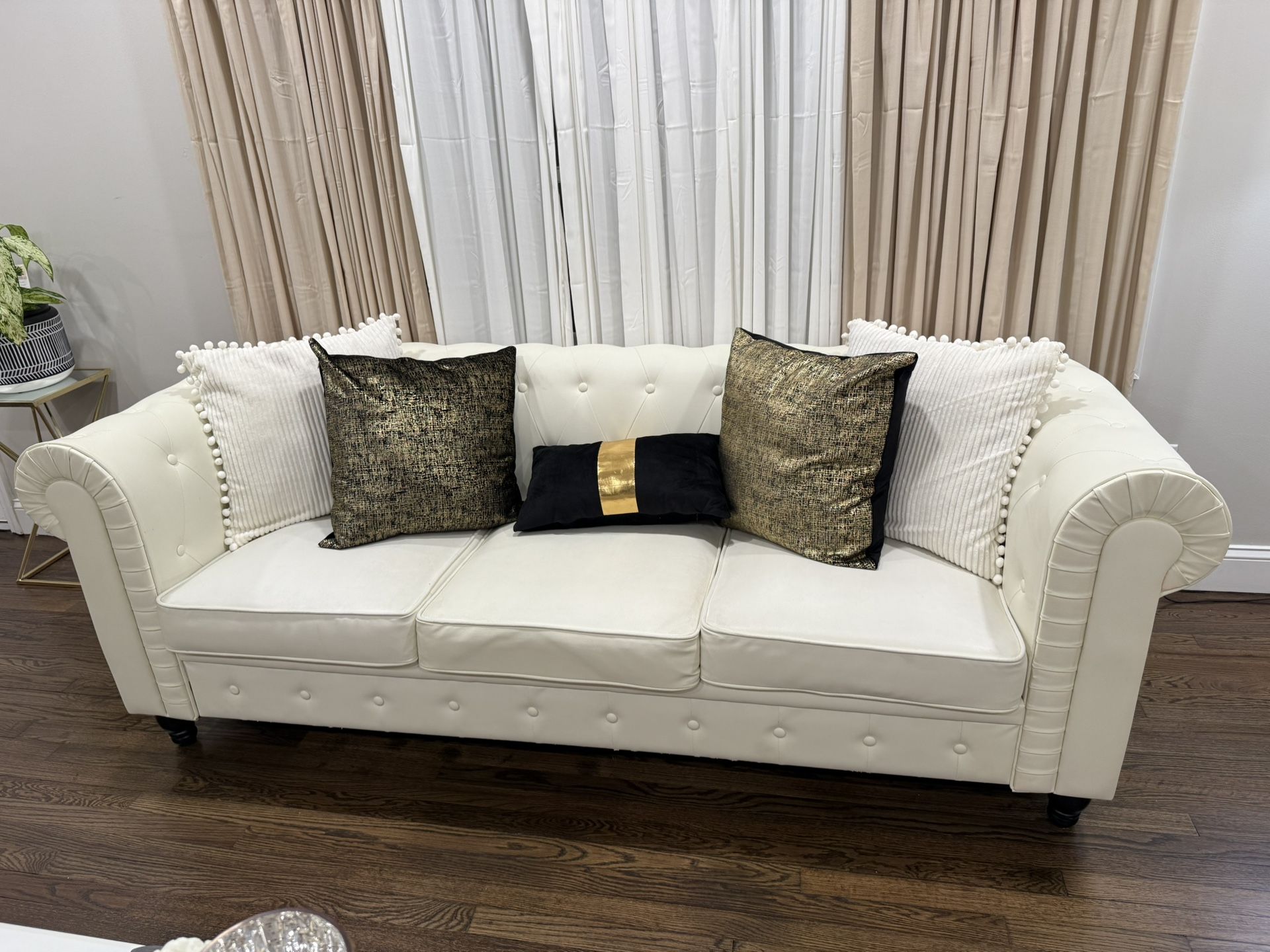 White Leather Couch Set