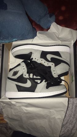 Jordan 1 Retro High size 4