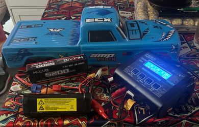 2 RC Trucks