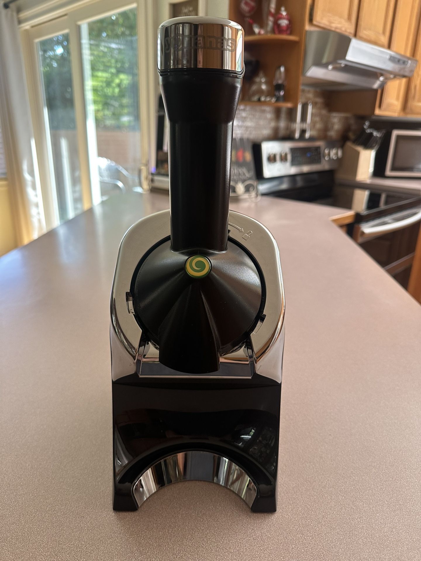 Yonanas Frozen Dessert Maker