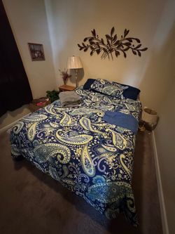 Queen bed
