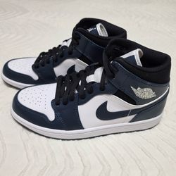 Jordan 1 mid navy