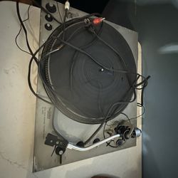 technics SL 1600