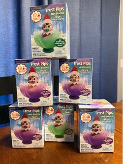 The Elf on the Shelf Baby Elf Frost Pips Mini Blooms Baby Elf in Magical Frost Flower $5 each