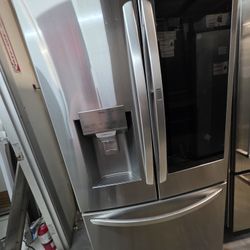 LG FRENCH DOOR WITH SHOWCASE STAINLESS STEEL REFRIGERATOR 