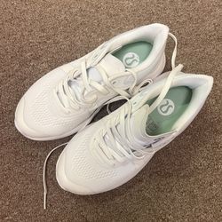 Lululemon White Women Sneaker Size 5