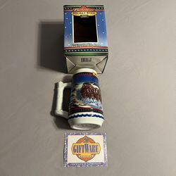 Budweiser 2002 Holiday Stein Collection Guiding The Way Home Stein Glass