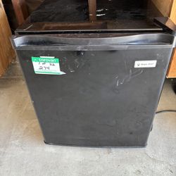 Cube Refrigerator/freezer