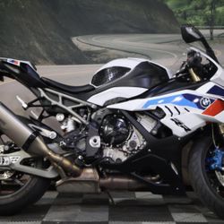  2025 BMW S 1000 RR Light White/M Motorsport