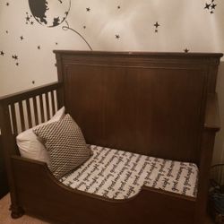 Restoration Hardware 3-1 Crib