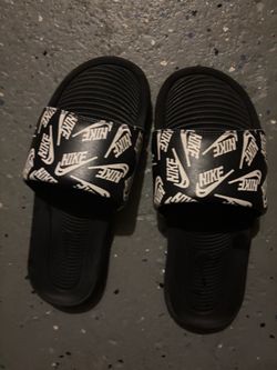 Nike slides