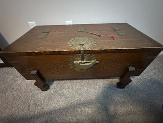 Two Piece - Vintage Korean Tansu Wood Chests - Ich’ung Jang & Bandaji Blanket Chest
