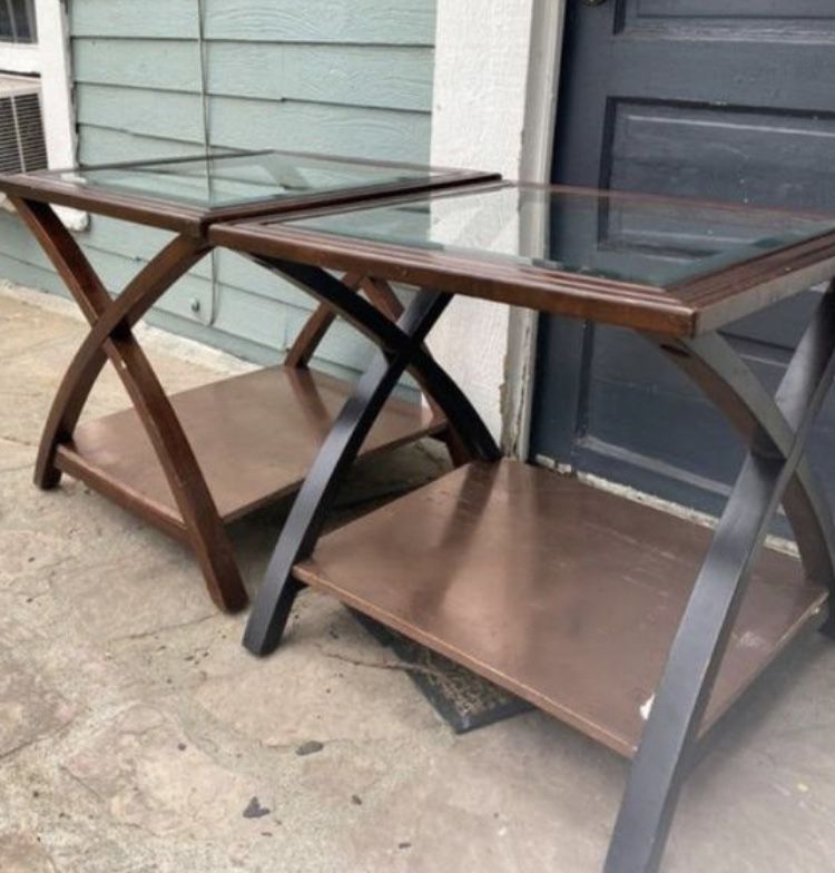 2 end tables w/ glass top