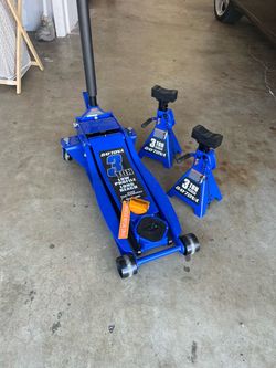 Daytona 3 Ton Jack, Low Profile, Long Reach w/ 2 jack stands