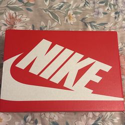 Nike W NIKE ZOOM VOMERO 5