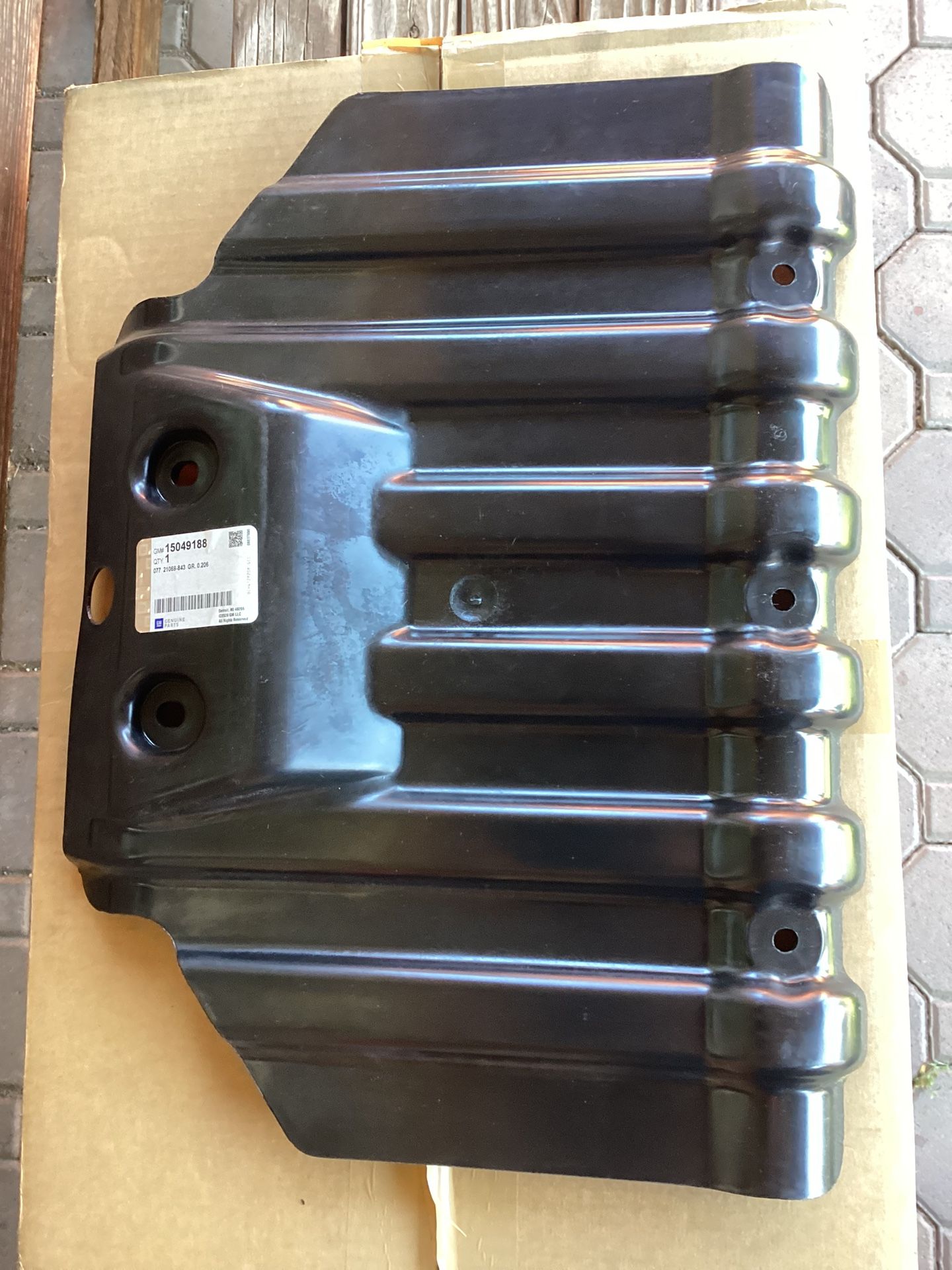 OEM Genuine GM Radiator Upper Splash Shield Cover 1(contact info removed) Silverado Sierra