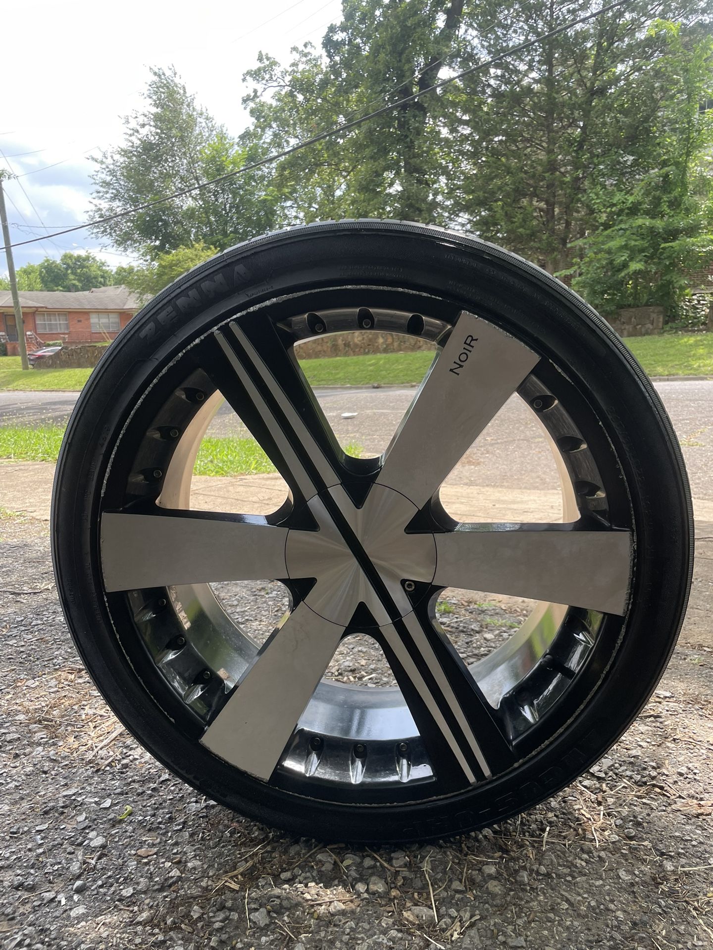 22 In Wheel/rims 265/35ZR22