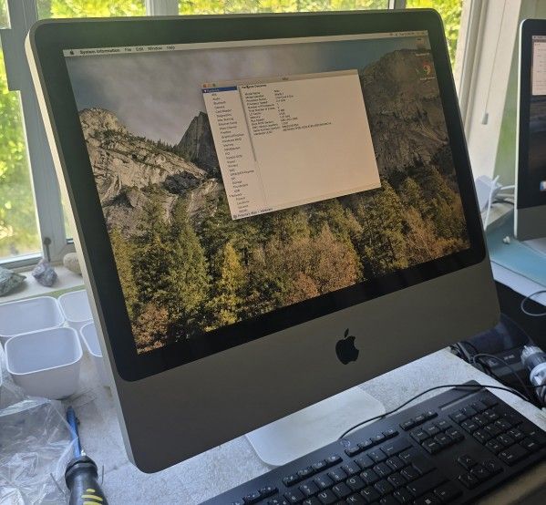 Apple iMac 20".. Works Great