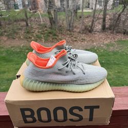 Yeezy Boost 350 V2 Desert Sage Size 10 Men’s
