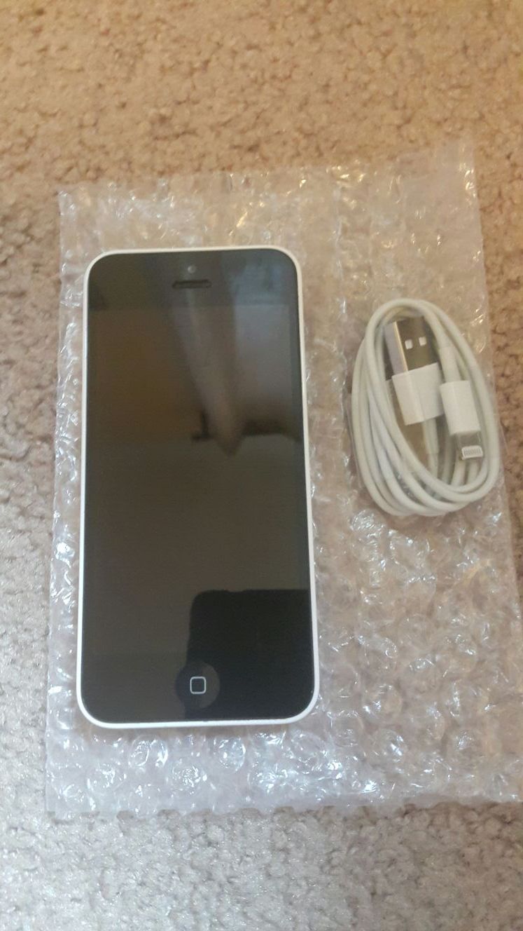 Verizon Apple iPhone 5C 8GB Factory Unlocked White Great Condition
