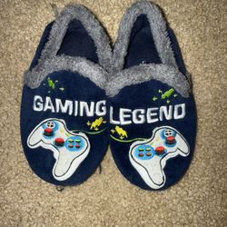 Gamer Little Boy Slippers Size 11/12 Shoes