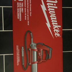 Milwaukee Grease Gun M12