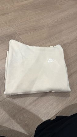 Nike Club Fleece White Sweatshirt