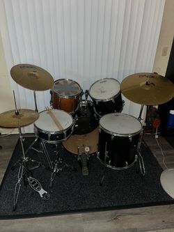 Complete Drum Set
